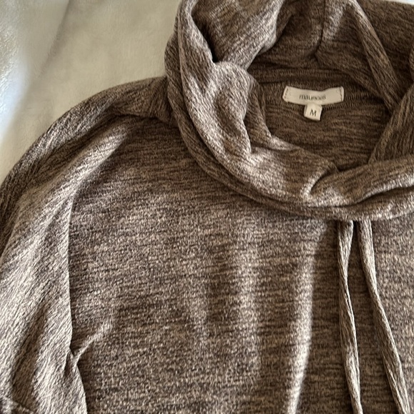 🤎 GUC Maurices Lakeside Cozy Heather Brown Knit Cowl Neck Sweater in Med… - Picture 5 of 7